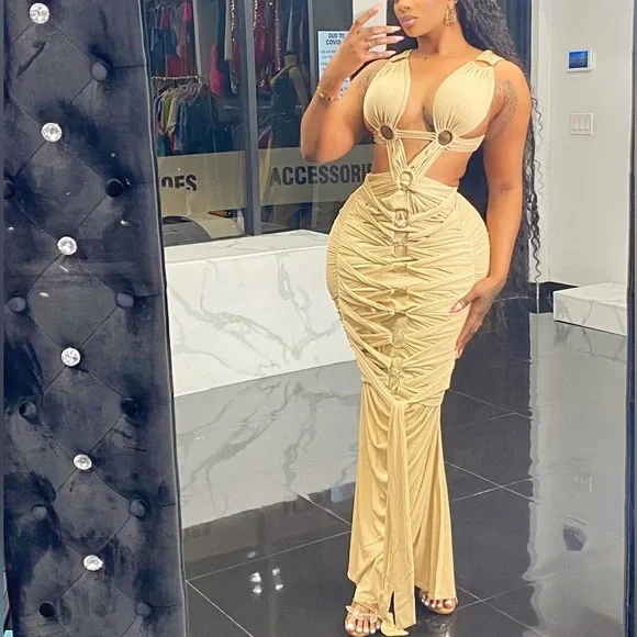 Elegant Beige Cut-Out Maxi Dress - Picture 2 of 4